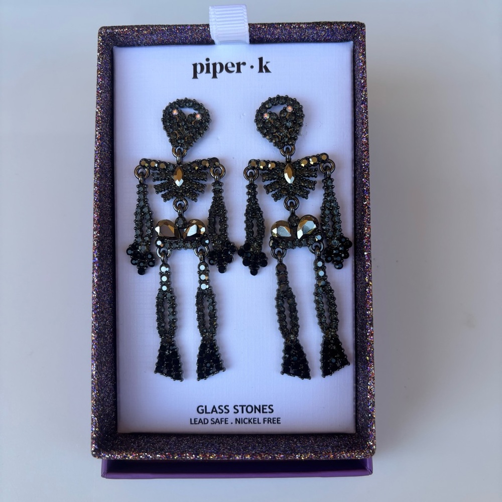 Piper K Halloween skeleton earrings / black / NEW in box / cross posted
